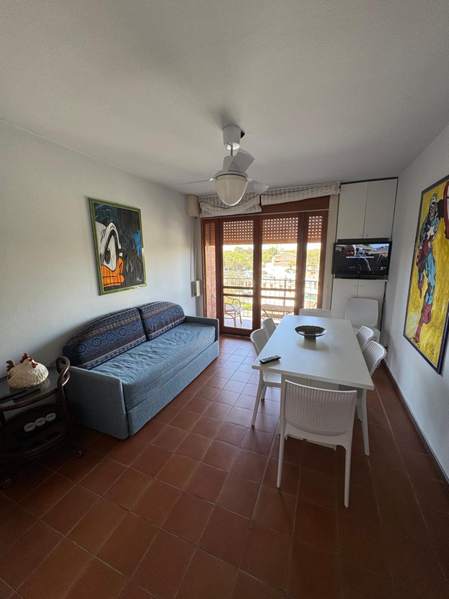 Ampio Appartamento In Centro Con Vista - Terrazze, Parcheggio Gratuito E Wi-Fi Lignano Sabbiadoro Esterno foto